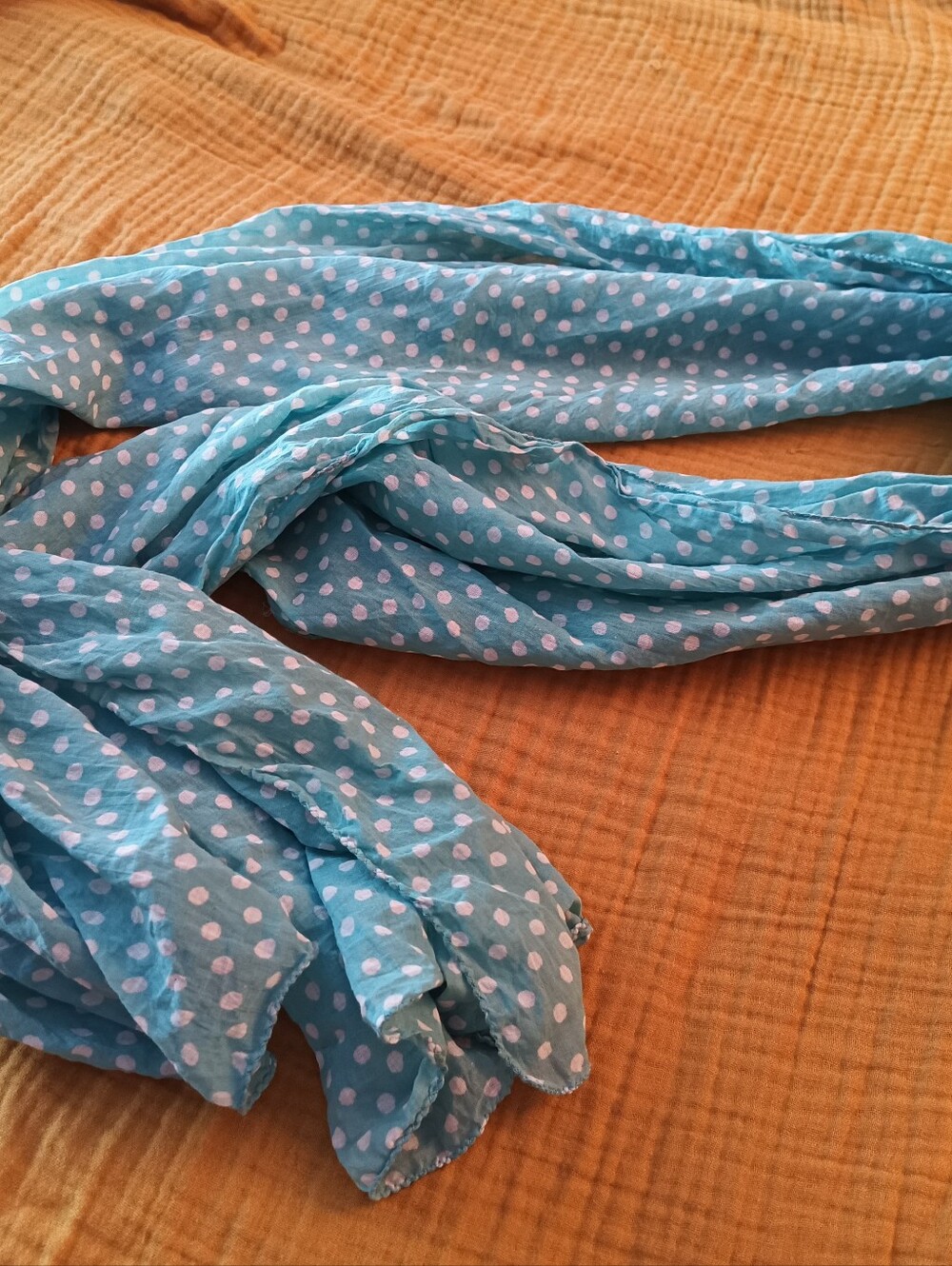 Halo And Swan Light Cotton Scarf